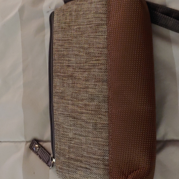 NWOT - Picture 3 of 3